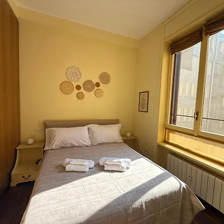 Urban Jungle 5 - Montenapoleone Apartment