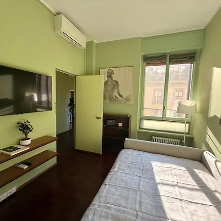 Urban Jungle 5 - Montenapoleone Apartment Milan